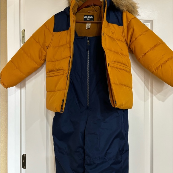 NWOT OshKosh B'gosh Boys' 2-Piece Snowsuit Size 7 - Picture 2 of 11